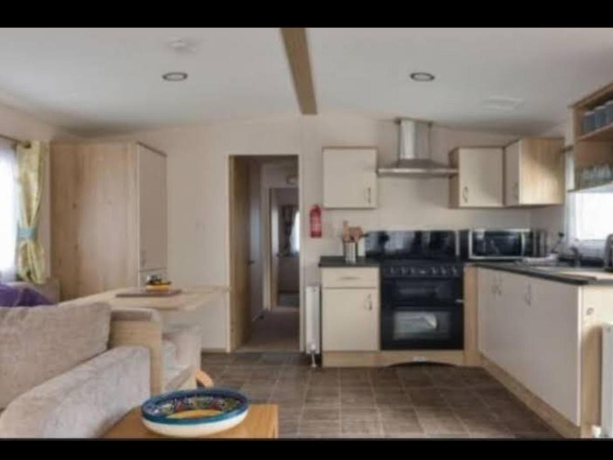 Home From Home Hastings Bagian luar foto