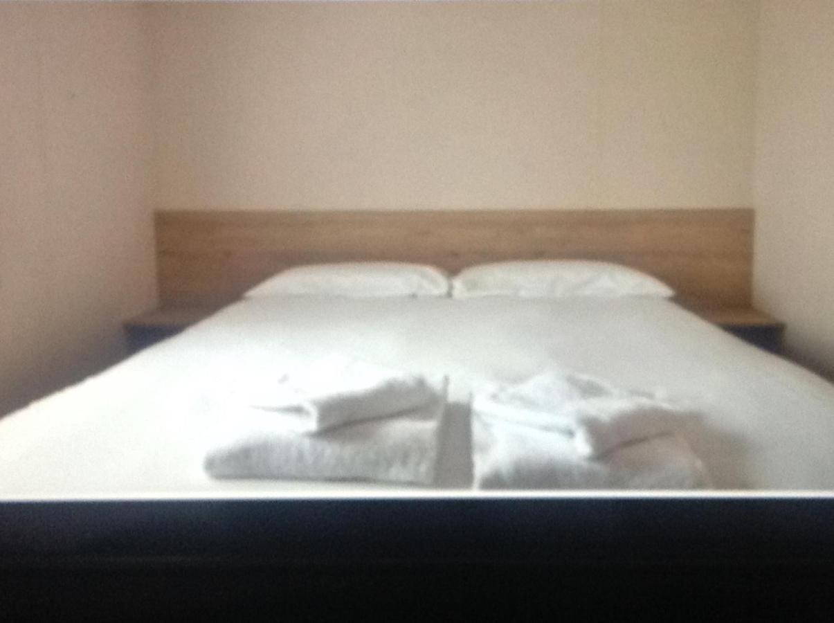 Home From Home Hastings Bagian luar foto